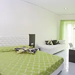 Aparthotel Flats 4*