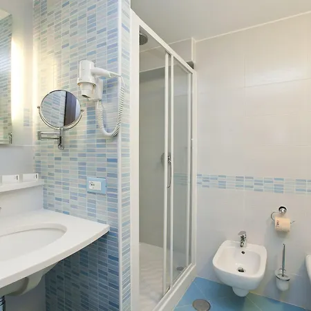Flats Aparthotel 2*