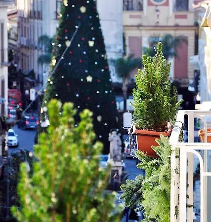 索伦托费拉特斯酒店 4*