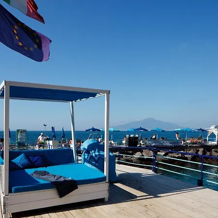 Flats Sorrento