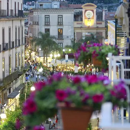 索伦托费拉特斯酒店 索伦托